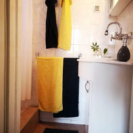 Petya's House Floor Apartment *